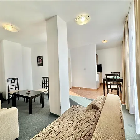 Menada In Marina Cape Apartmán *