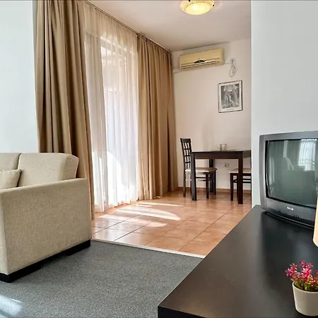 Menada In Marina Cape Apartmán *