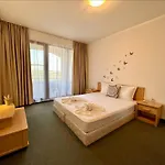 Апартамент Menada In Marina Cape Ахелой