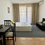 Menada In Marina Cape Apartment Aheloy