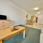 Menada In Marina Cape Apartment *