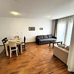 Menada In Marina Cape Apartment