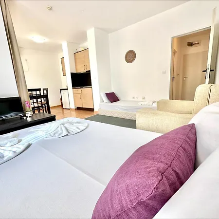 Menada In Marina Cape * Aheloy