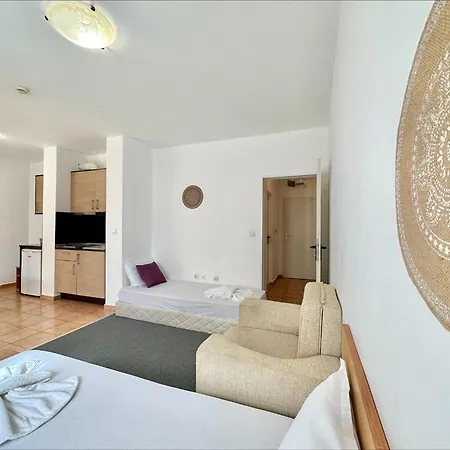 Menada In Marina Cape Apartmán *